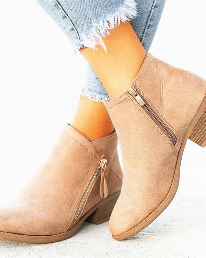 LORIA - Bottes en daim à talon épais
